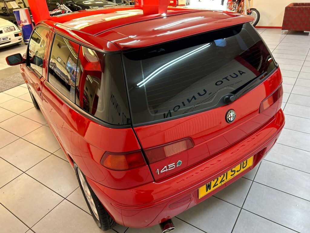 2000 Alfa Romeo 145 W221SJU