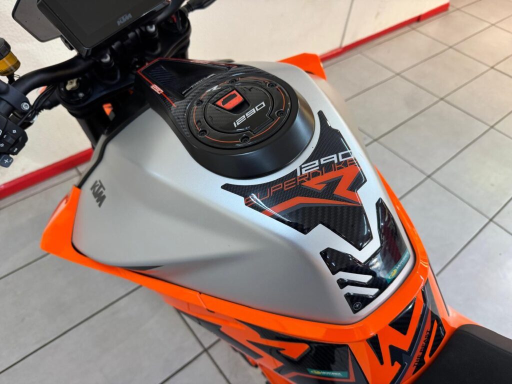 2022 KTM 1290 Super Duke R FG22KXR