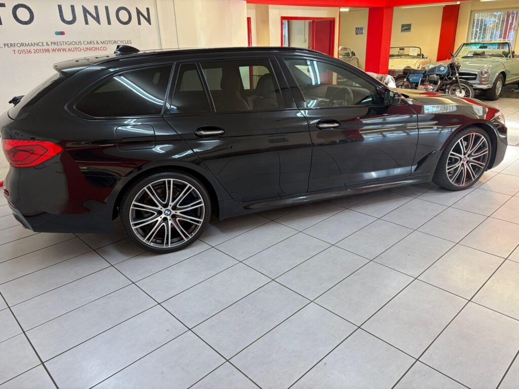 2017 BMW 5 Series HX67PYP