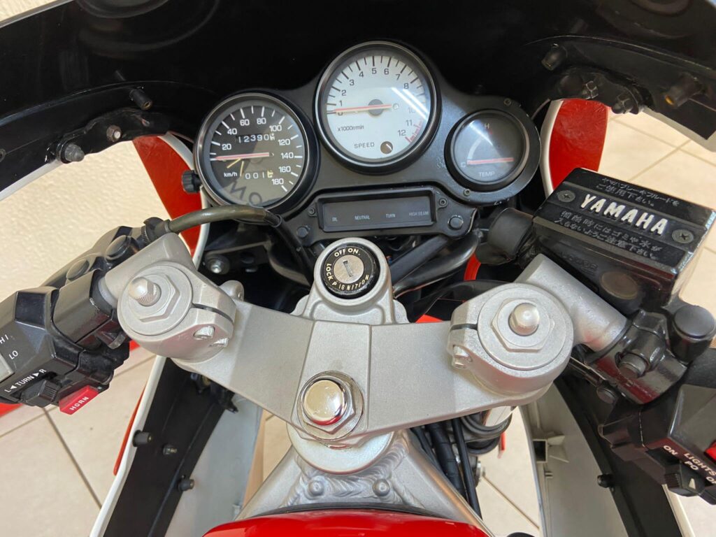 1986 Yamaha TZR250 C297ADL