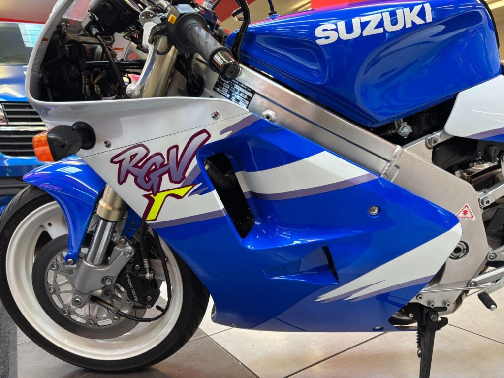 1995 Suzuki RGV250 M191WHG