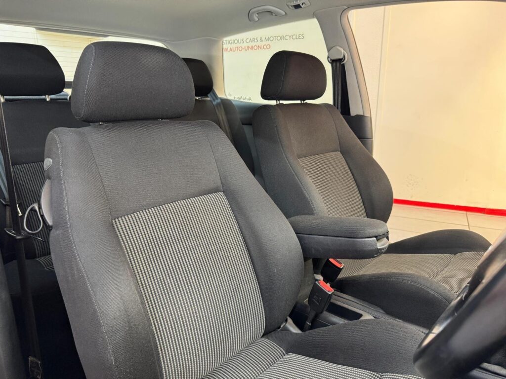 2001 Volkswagen Golf Y895YNV