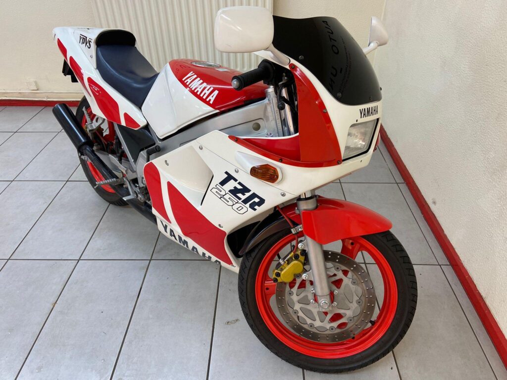1986 Yamaha TZR250 C297ADL