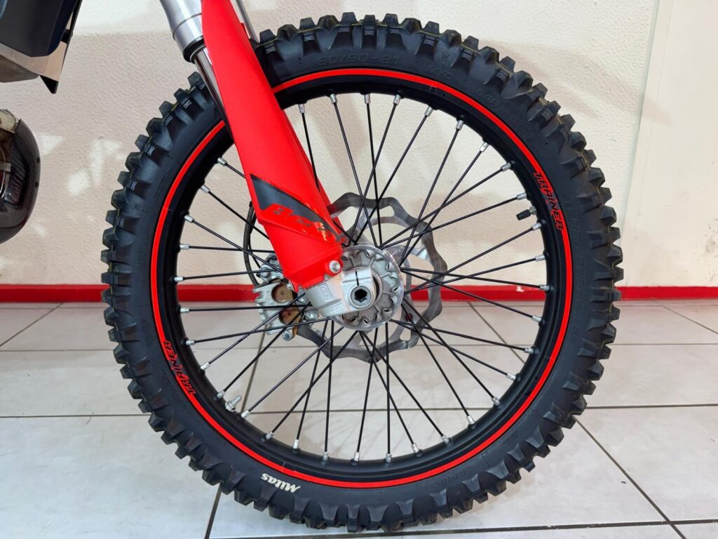 2025 Beta Xtrainer 300 YS25GMY