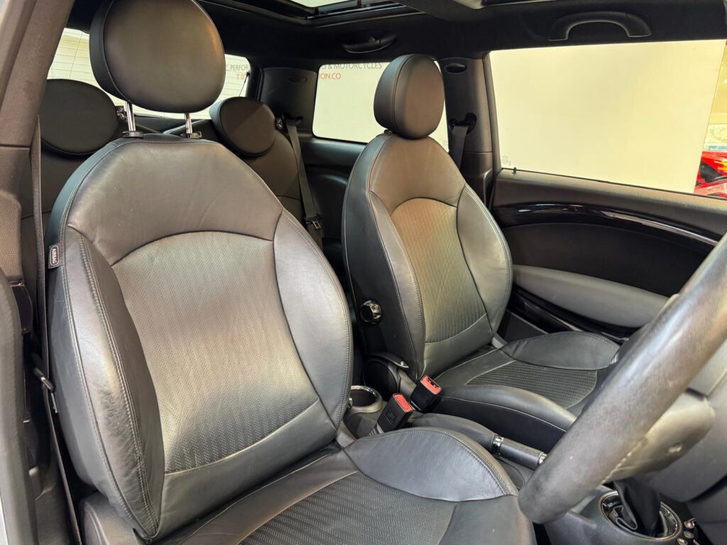 2007 MINI Hatch LT57XML