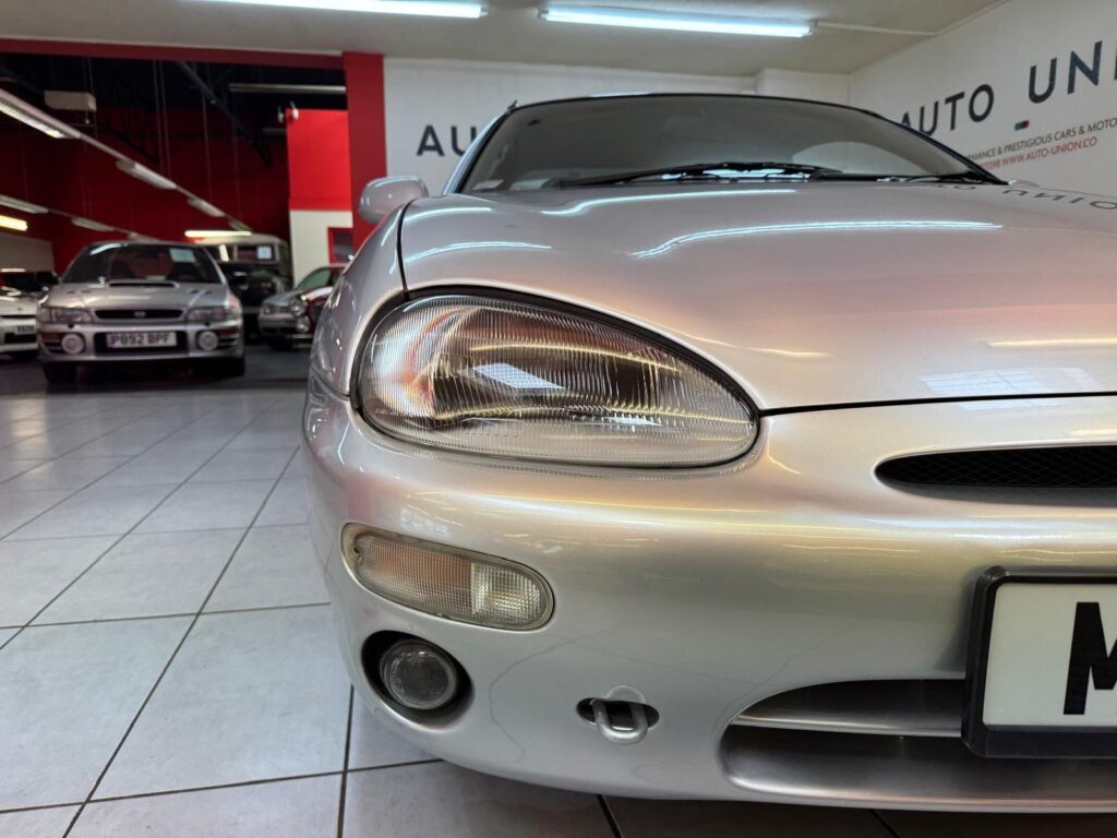 1995 Mazda MX-3 M174YRN