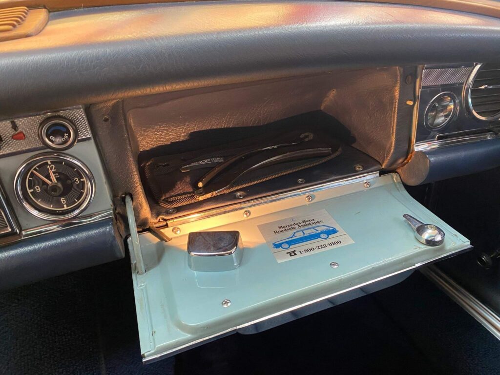 1969 Mercedes-Benz 280 SL PFJ303G