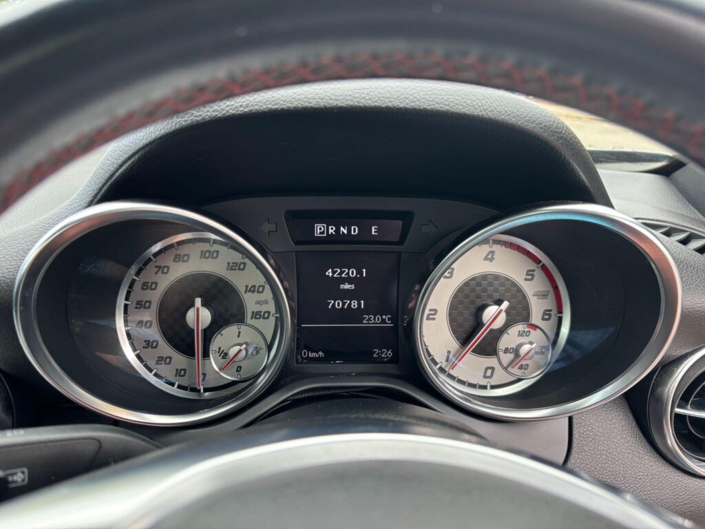 2014 Mercedes-Benz SLK YH14OEE