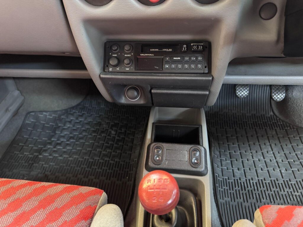 1991 Vauxhall Nova H26WGN