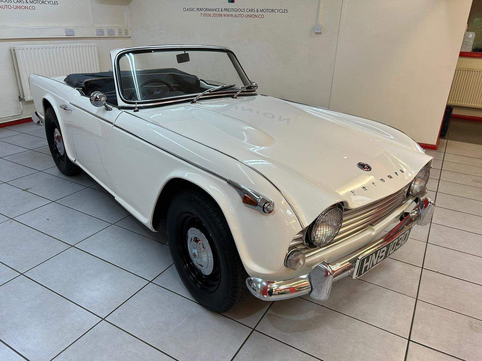1966 Triumph TR4 HNB103D
