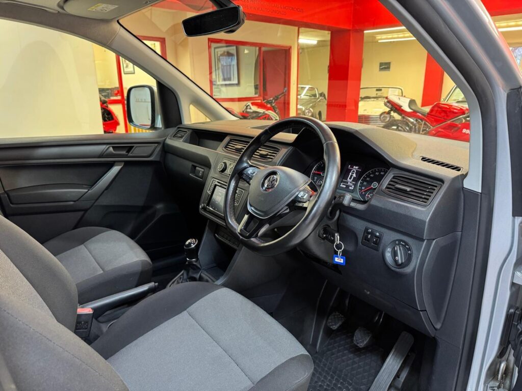 2017 Volkswagen Caddy KM67YNK