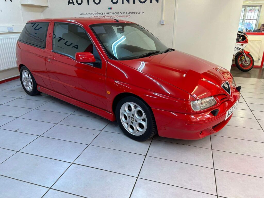 2000 Alfa Romeo 145 W221SJU
