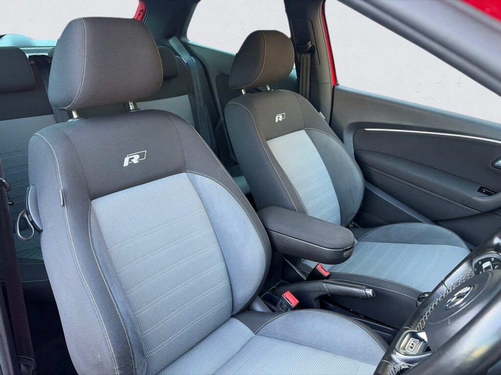 2016 Volkswagen Polo SE66XGX