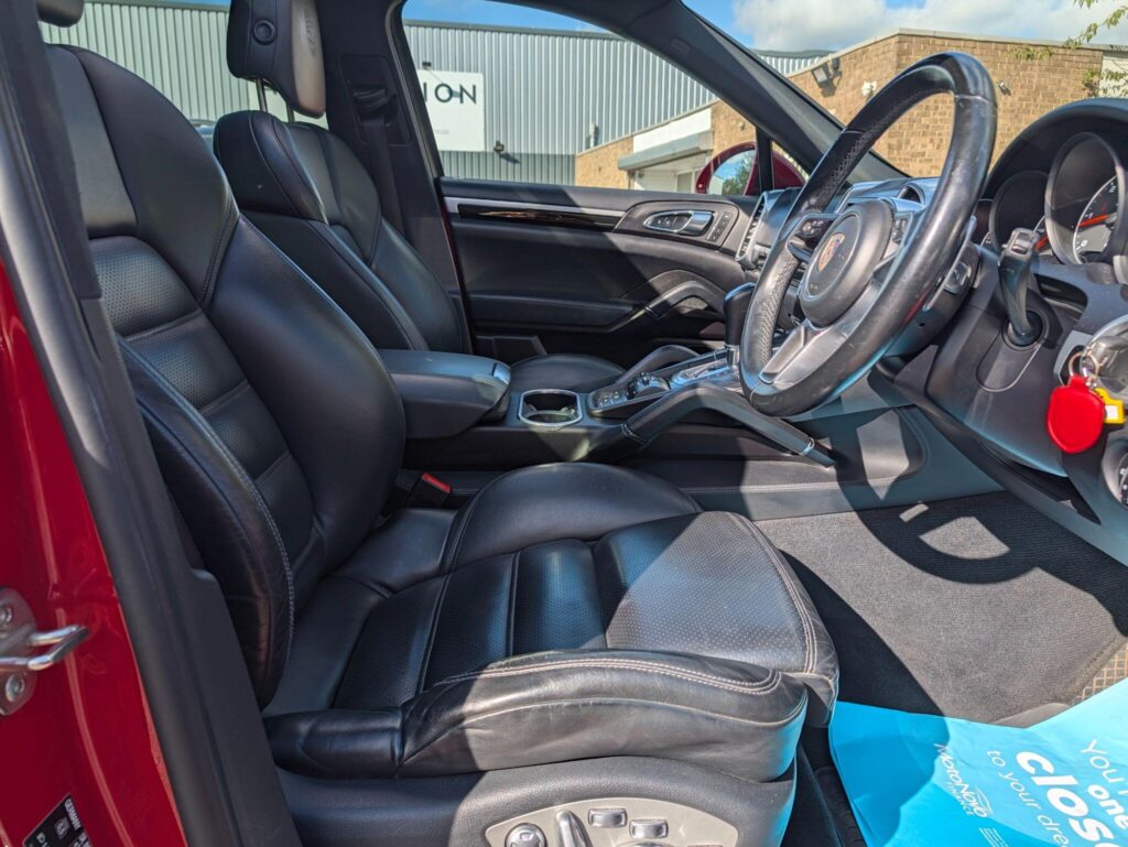 2016 Porsche Cayenne FE16GXO