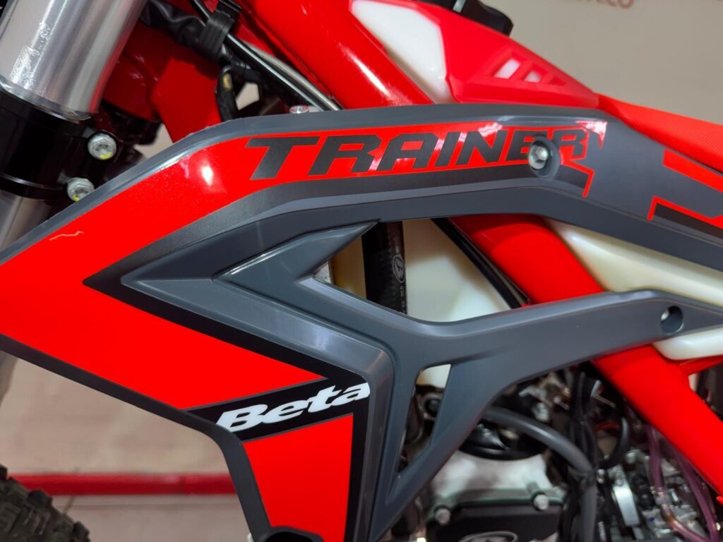 2025 Beta Xtrainer 300 YS25GMY
