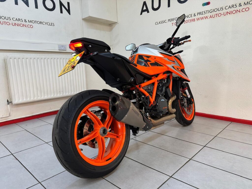 2022 KTM 1290 Super Duke R FG22KXR