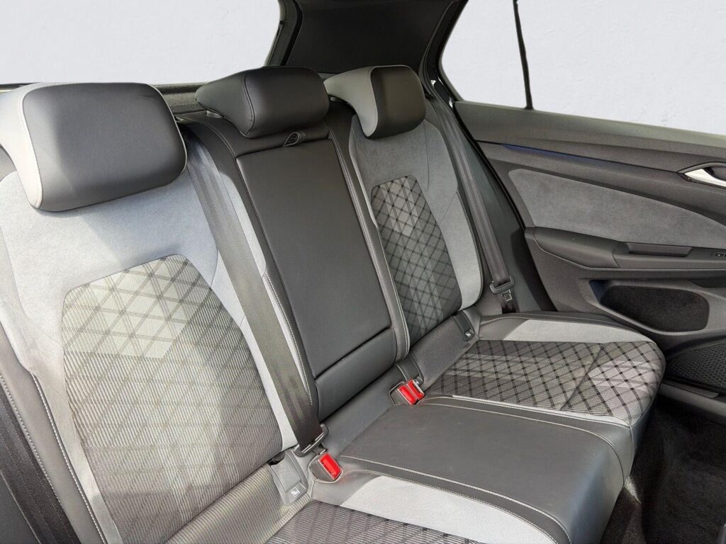 2024 Volkswagen Golf GD73OXB