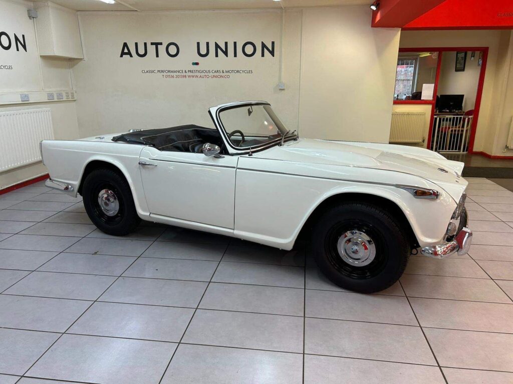 1966 Triumph TR4 HNB103D