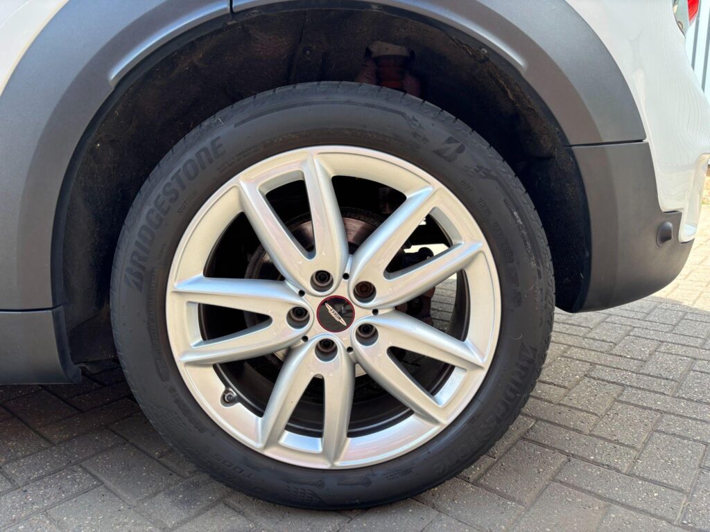 2019 MINI Countryman WF69JTY