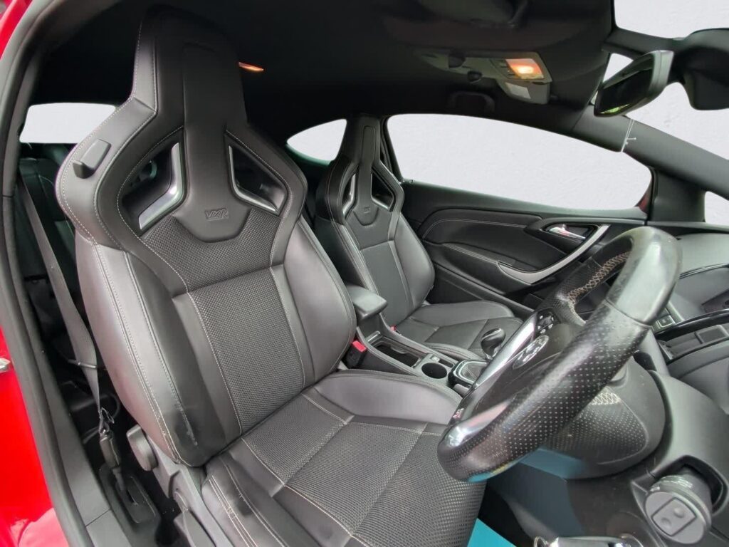 2013 Vauxhall Astra GTC YY63AJU