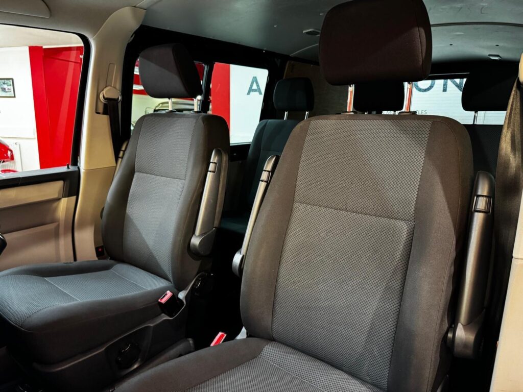 2017 Volkswagen Transporter DY67UCA