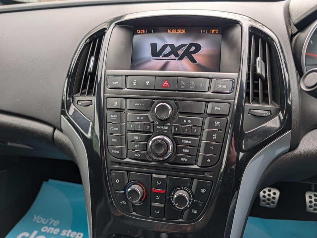 2013 Vauxhall Astra GTC YY63AJU